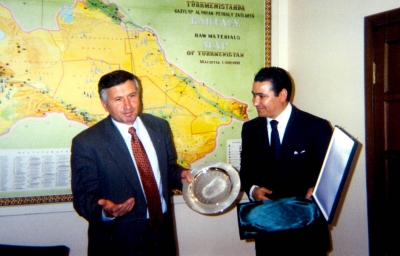 Kamel Ghribi with Saparmurat Niyazov, former Prime Minister of Turkmenistan - 1994