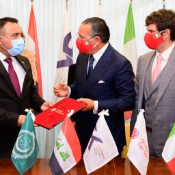 العراق يحصر “لقاح كورونا” بأربع فئات ويتلقى دعماً إيطالياً 