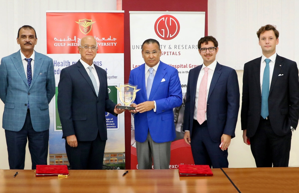 Chairman Kamel Ghribi signed an important agreement with Hossam Hamdy, at the Gulf Medical University in the Emirate of Ajman