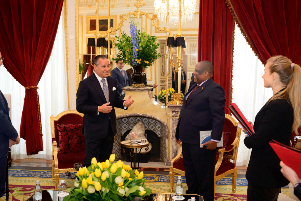 Kamel Ghribi meet H.E. Cesar Francisco De Gouveia jr. Ambassador of Mozambique to Italy