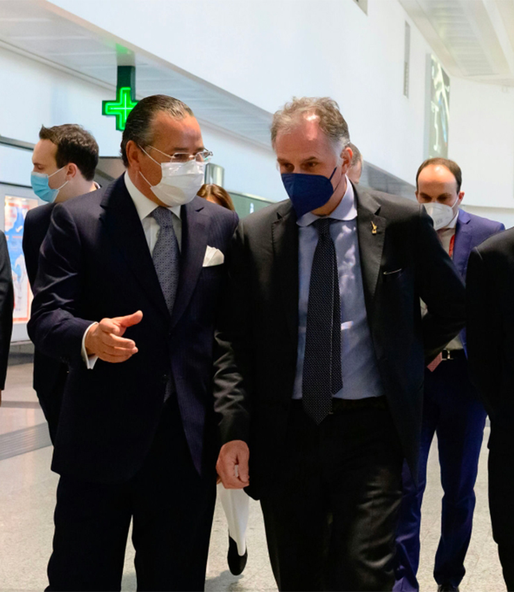 The first Covid-19 free flight arrives from the USA to Italy.