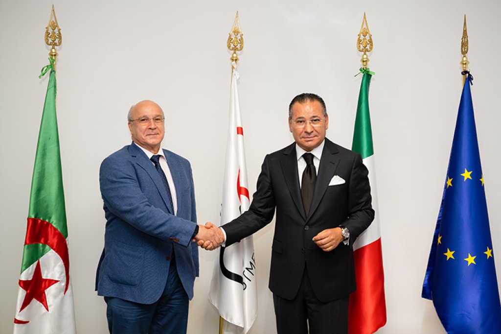 Chairman of GKSD, Kamel Ghribi, provides medical support to Algeria by donating equipment to support the fight against the COVID pandemic